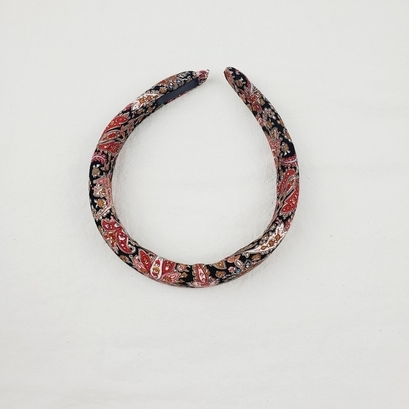 Non-Slip fabric knotted paisley pattern headban - Picture 5 of 10